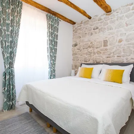 Pietra * Cavtat