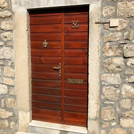Pietra * Cavtat
