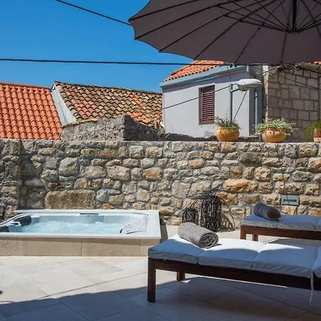 Дом отдыха Pietra Цавтат