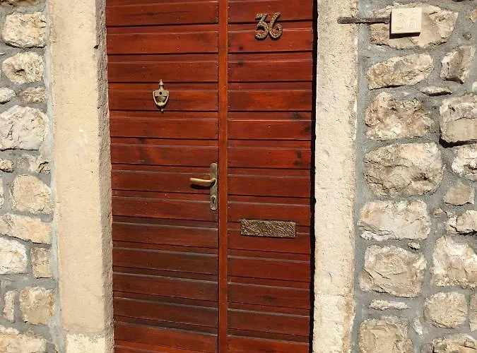 Pietra * Cavtat